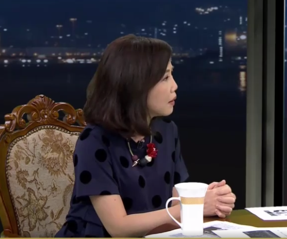 尹乃菁：家里的童养媳过着让普通人羡慕的生活