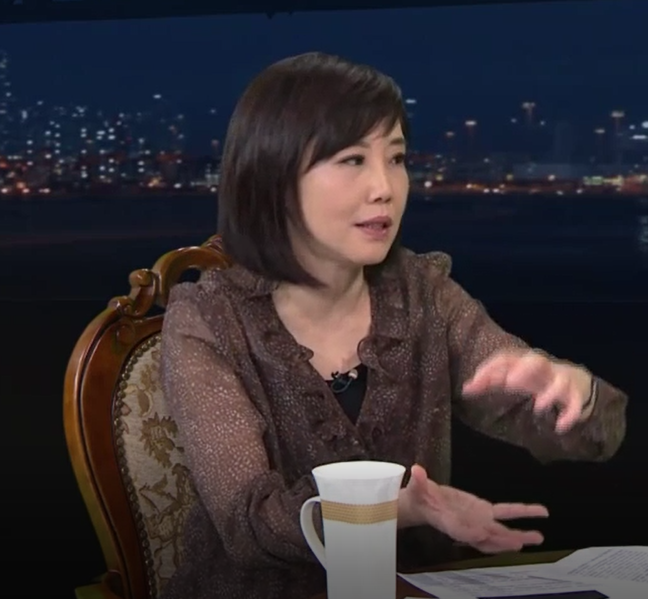 尹乃菁谈攀比现象：因为越来越多人暴富，才有越来越多的人焦虑